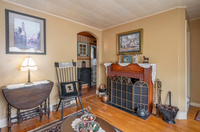 131 Calef Road, Manchester, NH 03102