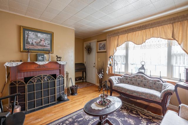 131 Calef Road, Manchester, NH 03102