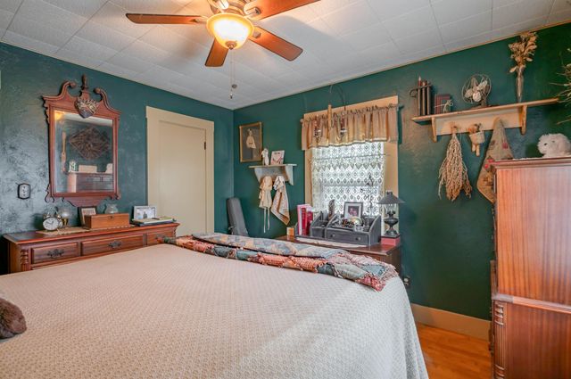 131 Calef Road, Manchester, NH 03102