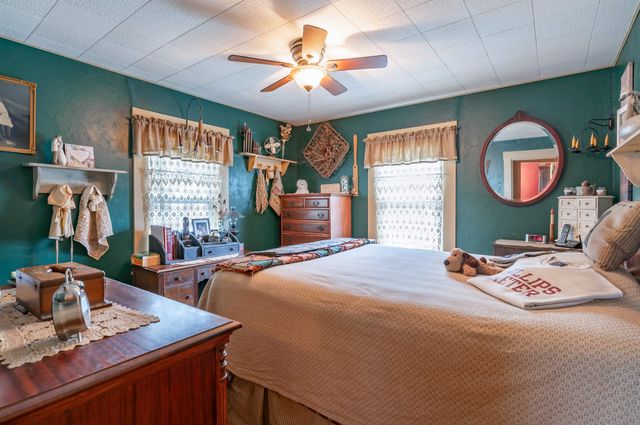 131 Calef Road, Manchester, NH 03102