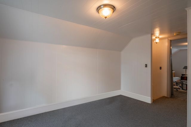 131 Calef Road, Manchester, NH 03102