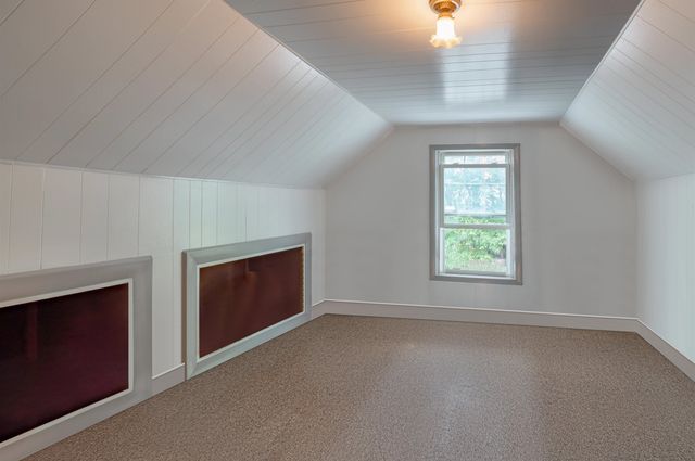 131 Calef Road, Manchester, NH 03102