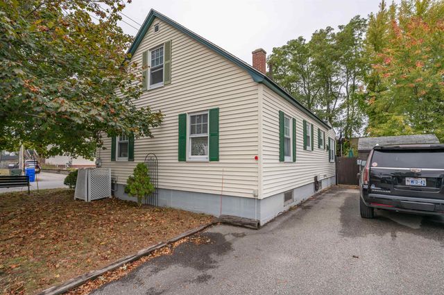 131 Calef Road, Manchester, NH 03102