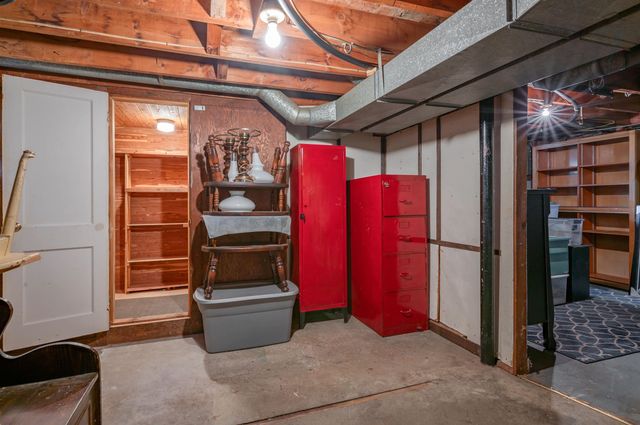 131 Calef Road, Manchester, NH 03102