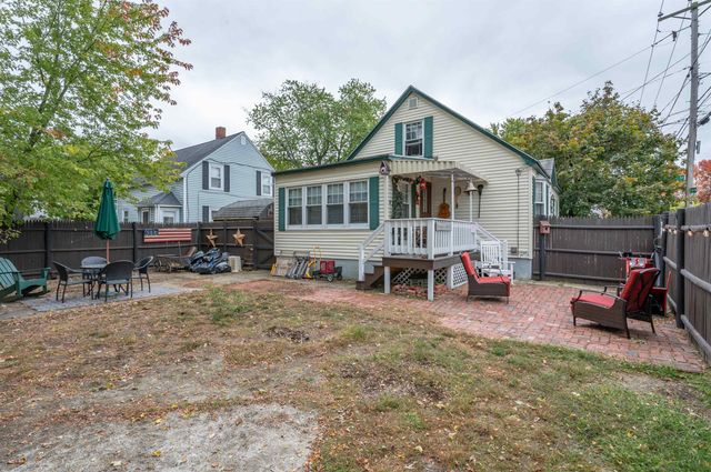 131 Calef Road, Manchester, NH 03102