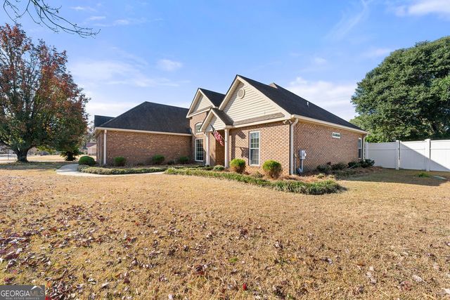 406 Quail Run Drive, Warner Robins, GA 31088