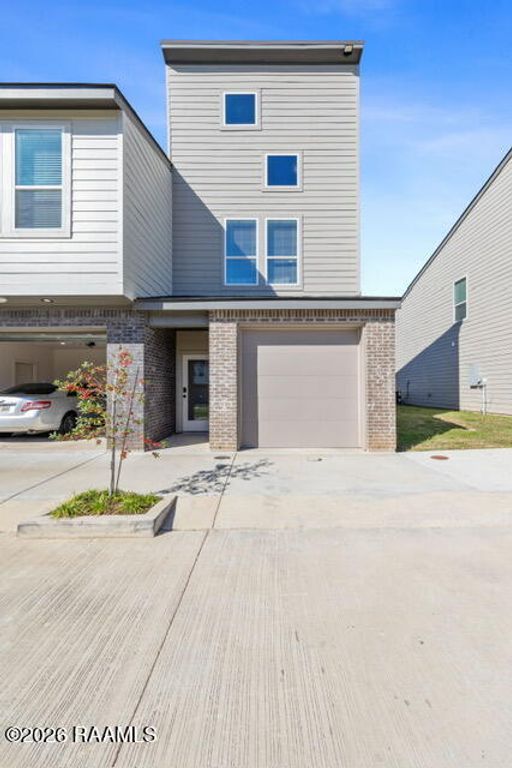 500 Highland Oaks Lane, Lafayette, LA 70508