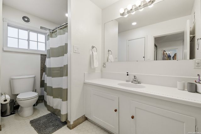326 Burnside Dr, San Antonio, TX 78209