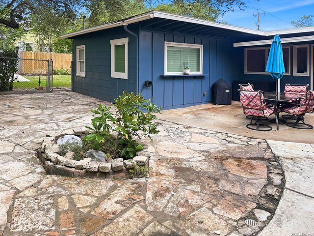 326 Burnside Dr, San Antonio, TX 78209