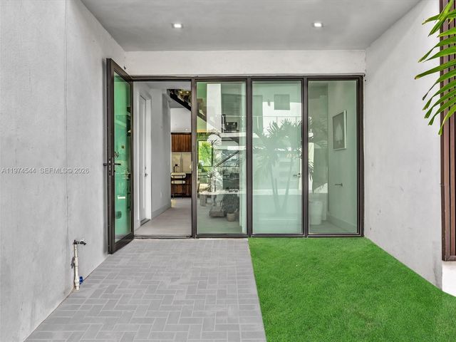 4648 SW 32ND AVE B3, Dania Beach, FL 33312