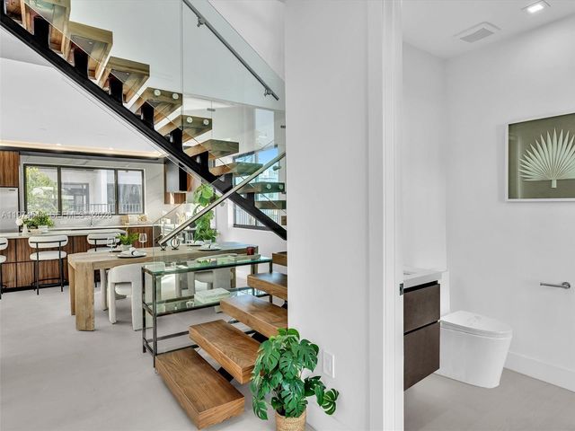 4648 SW 32ND AVE B3, Dania Beach, FL 33312