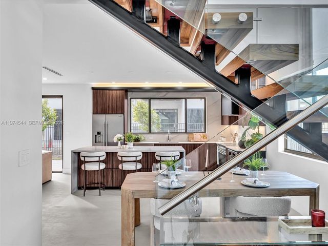 4648 SW 32ND AVE B3, Dania Beach, FL 33312