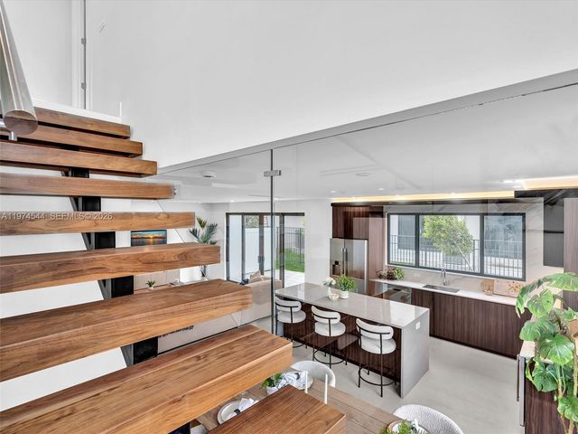 4648 SW 32ND AVE B3, Dania Beach, FL 33312