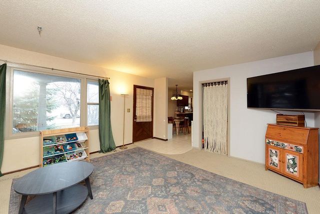 631 7th Avenue E, West Fargo, ND 58078