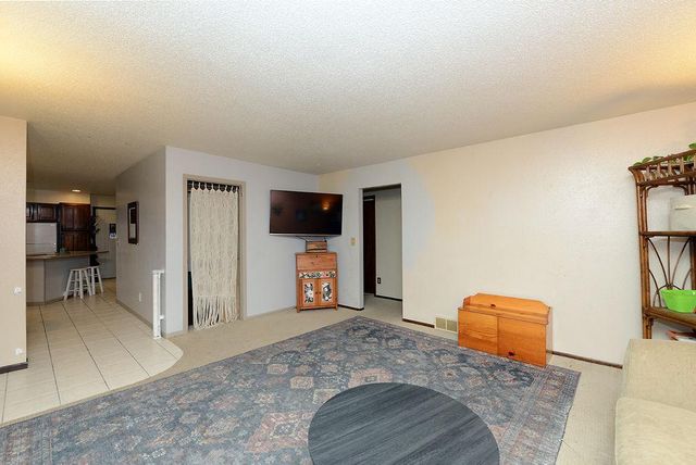 631 7th Avenue E, West Fargo, ND 58078