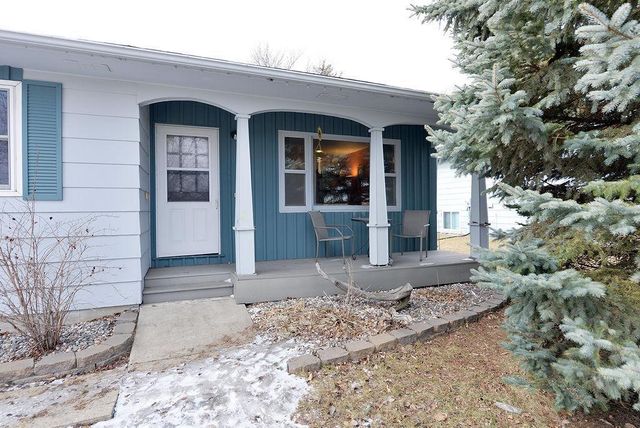 631 7th Avenue E, West Fargo, ND 58078