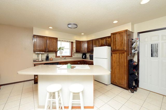 631 7th Avenue E, West Fargo, ND 58078