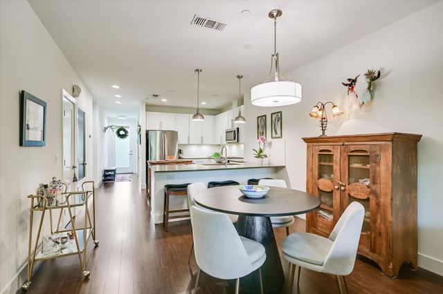 2733 Dulce LN 623, Austin, TX 78704