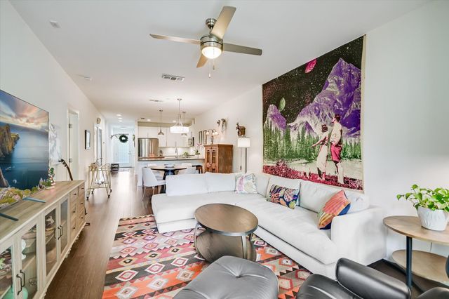 2733 Dulce LN 623, Austin, TX 78704