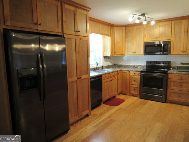 30 Akins Bridge Road, Eastanollee, GA 30538
