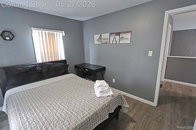 1149 Cambridge Road, Berkley, MI 48072