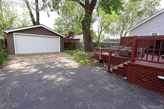 1149 Cambridge Road, Berkley, MI 48072