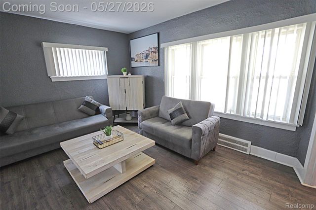1149 Cambridge Road, Berkley, MI 48072