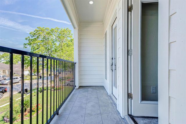 7115 England Street B, Houston, TX 77021