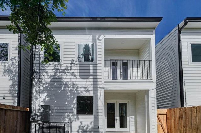 7115 England Street B, Houston, TX 77021