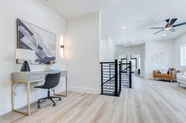 7115 England Street B, Houston, TX 77021