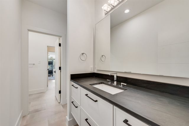 6411 Royal Lane, Dallas, TX 75230