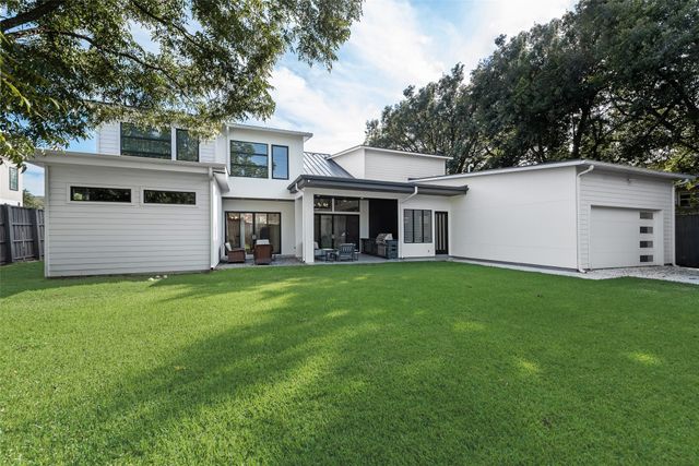 6411 Royal Lane, Dallas, TX 75230