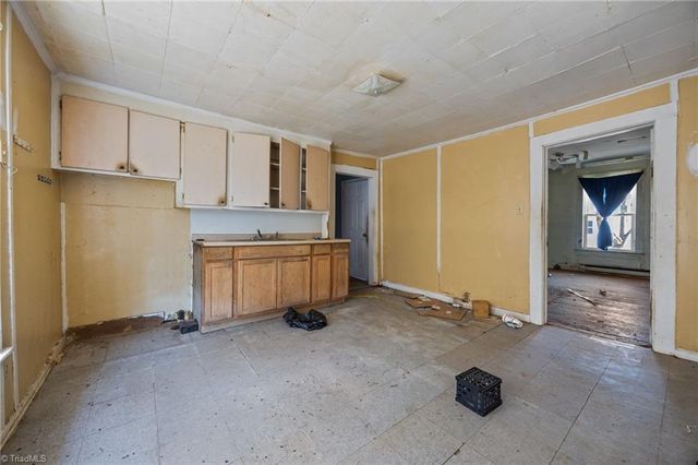 510 Garrett Street, Greensboro, NC 27406