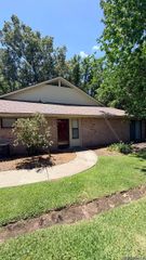 5323 Blair Ln #F-4, Baton Rouge, LA 70809