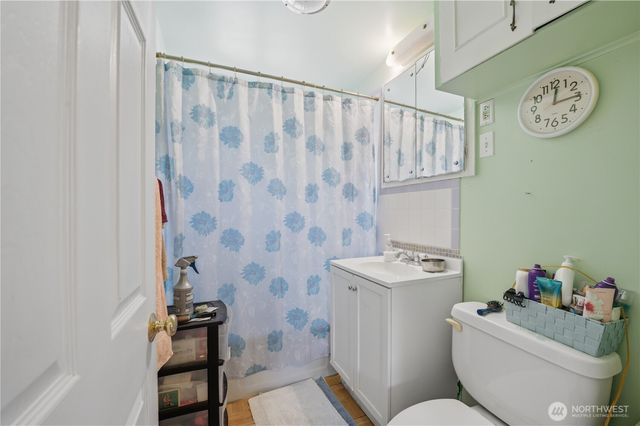 18824 Midvale Avenue N, Shoreline, WA 98133
