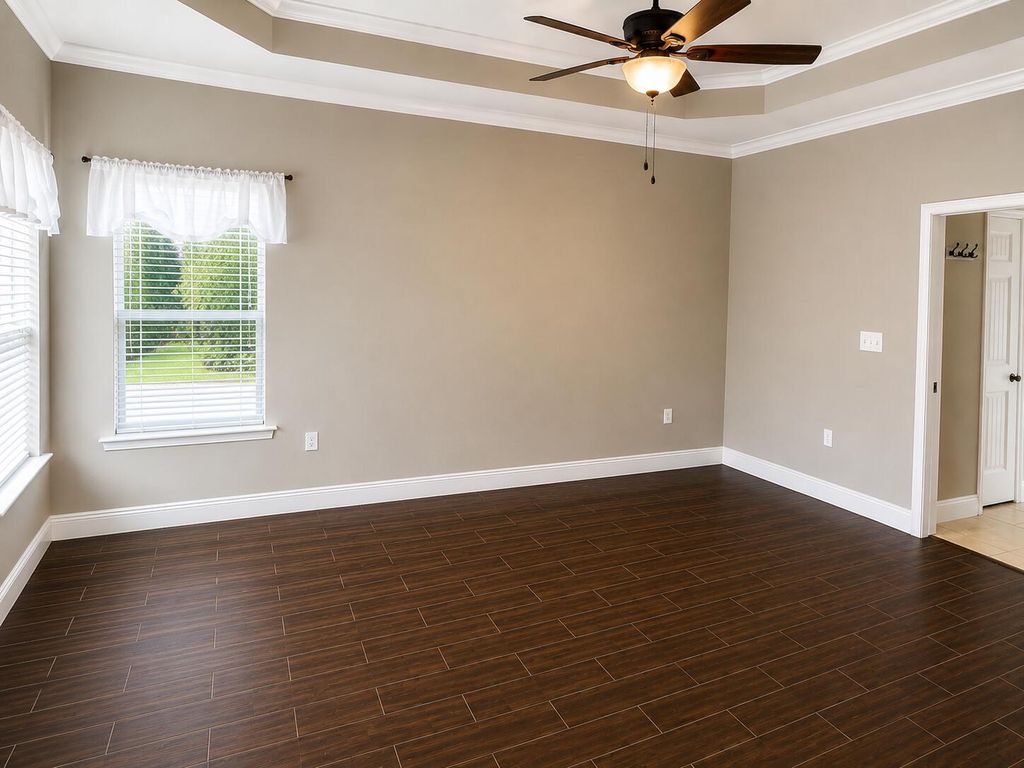 Image 24 of property listing at 5528 Frontier Drive, Crestview, FL 32536