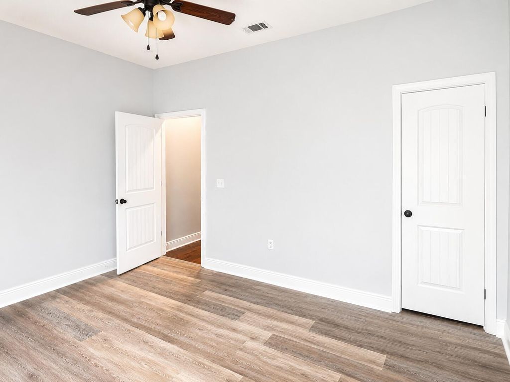 Image 49 of property listing at 5528 Frontier Drive, Crestview, FL 32536