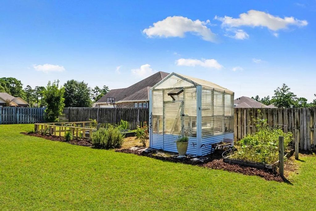 Image 57 of property listing at 5528 Frontier Drive, Crestview, FL 32536