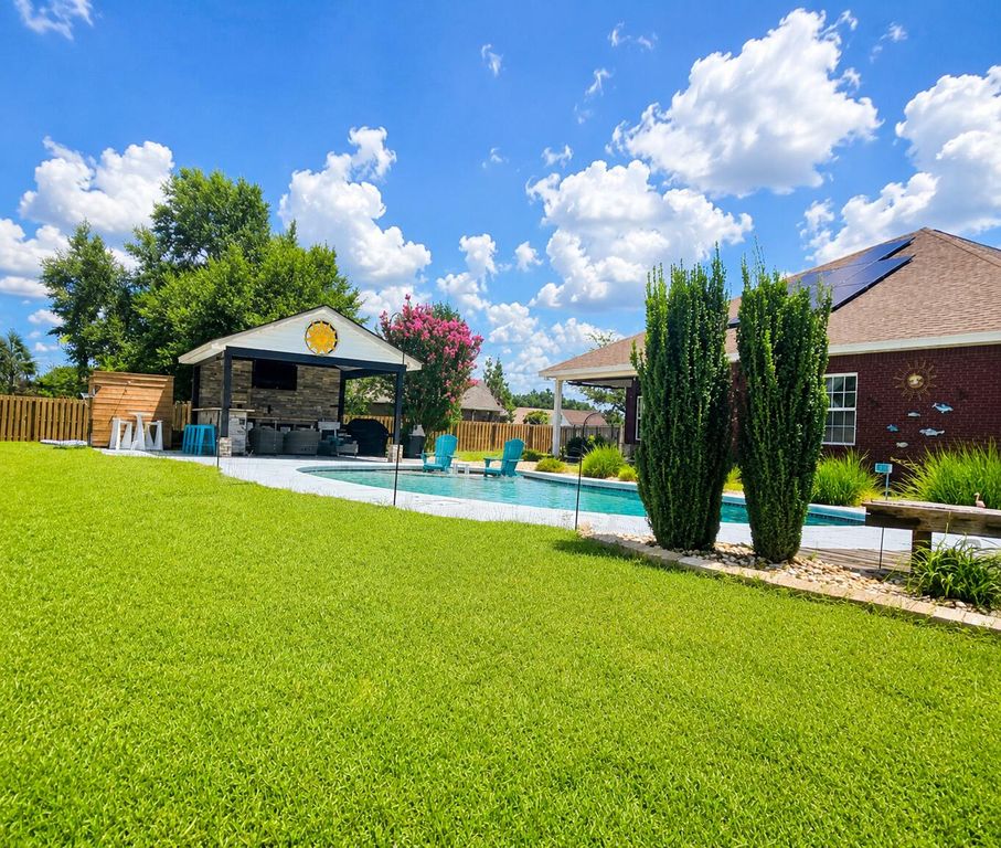 Image 61 of property listing at 5528 Frontier Drive, Crestview, FL 32536