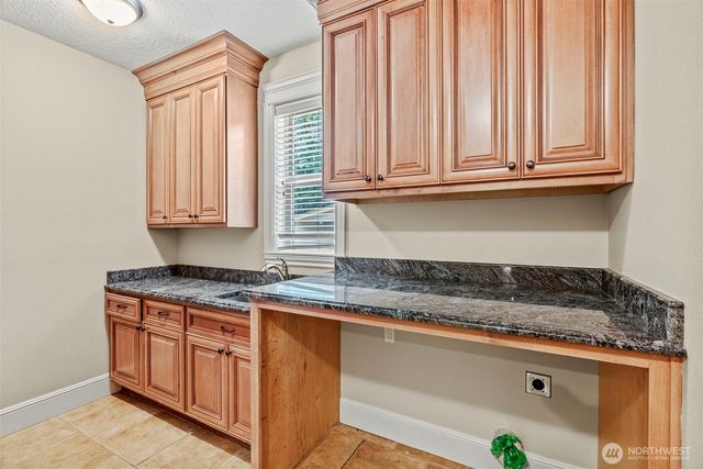 135 N 50th Avenue, Longview, WA 98632