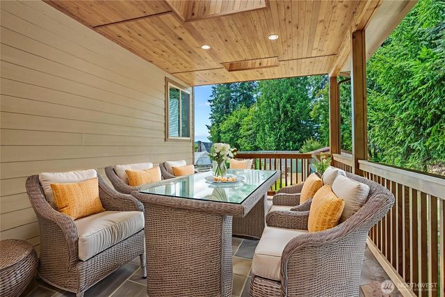 135 N 50th Avenue, Longview, WA 98632