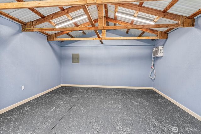 135 N 50th Avenue, Longview, WA 98632