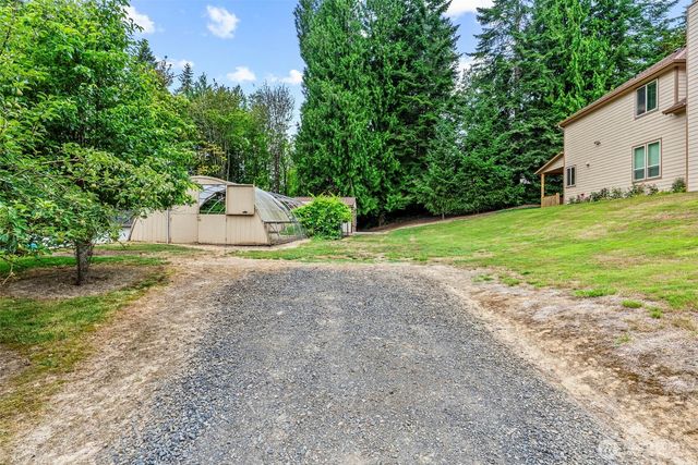 135 N 50th Avenue, Longview, WA 98632