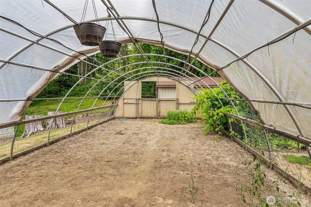 135 N 50th Avenue, Longview, WA 98632