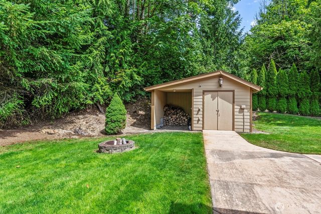 135 N 50th Avenue, Longview, WA 98632