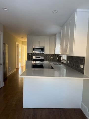 4052 N Olcott Avenue, Norridge, IL 60706