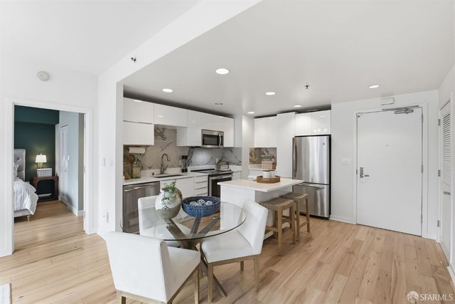 250 King Street 722, San Francisco, CA 94107