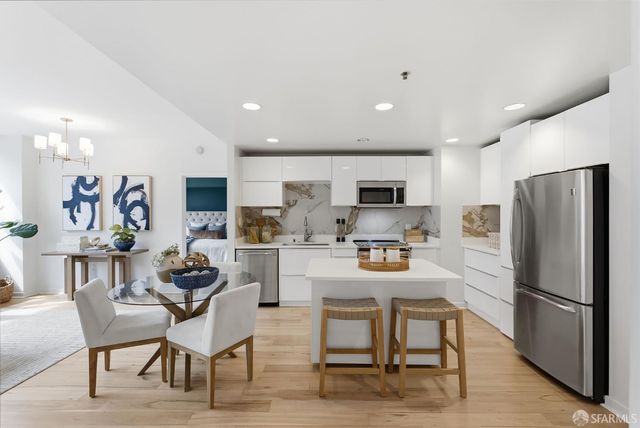 250 King Street 722, San Francisco, CA 94107