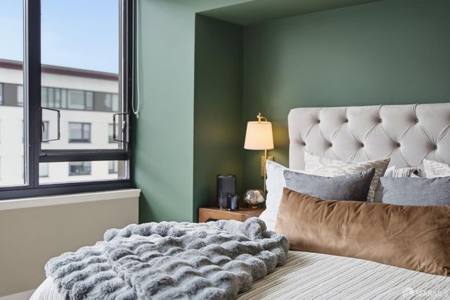 250 King Street 722, San Francisco, CA 94107