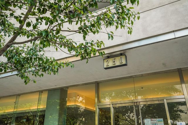 250 King Street 722, San Francisco, CA 94107